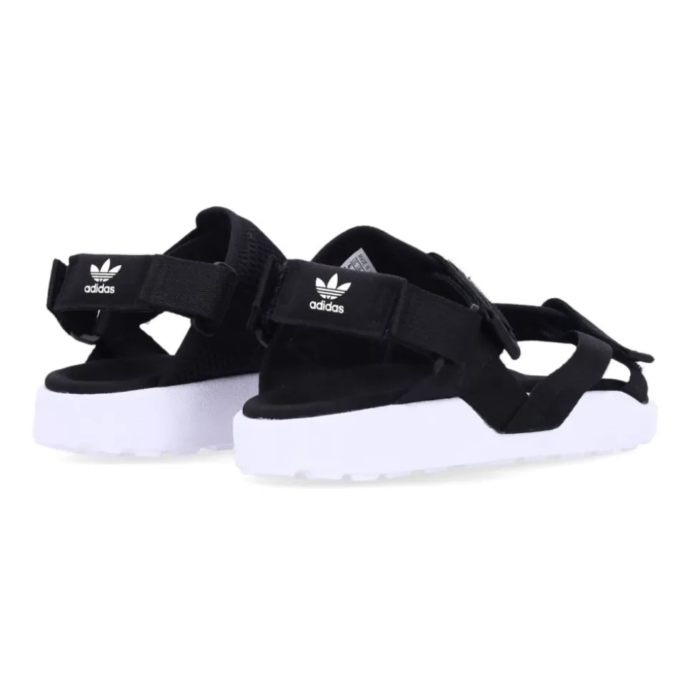 Adilette Adventure
