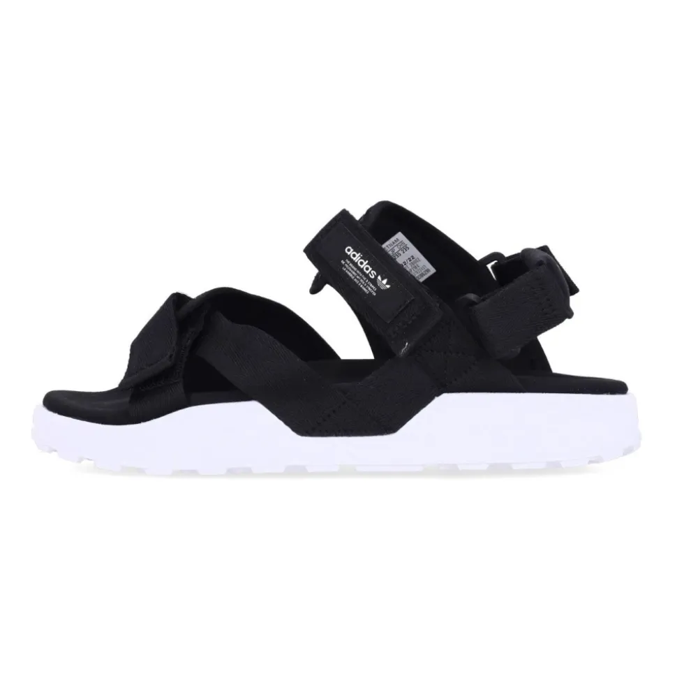 Adilette Adventure