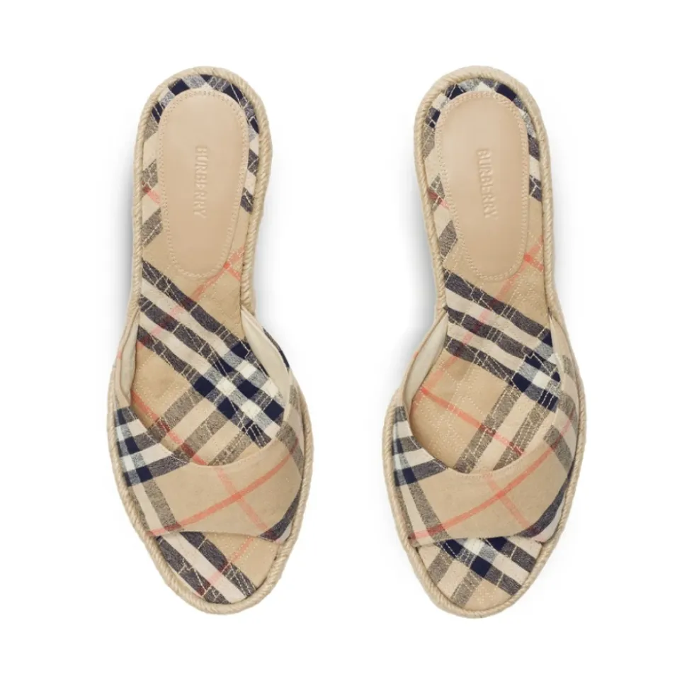 Beige Slip-On Sleehakken met Ruitpatroon