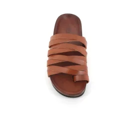 Bruin lederen sandalen met gekruiste bandjes