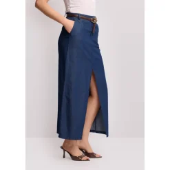 Klassieke lange kokerrok met denim look