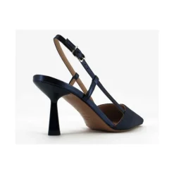 Leonias Slingback
