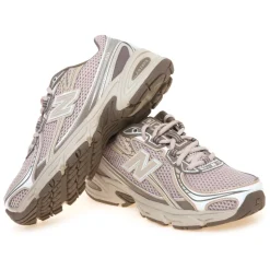 740 Sneaker