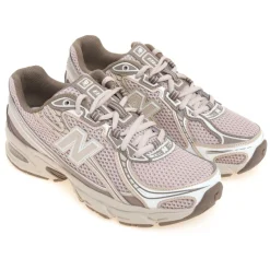 740 Sneaker