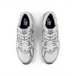 740 Sneaker