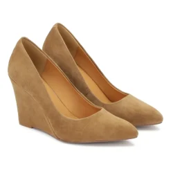 Suède pumps met hakken