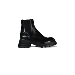 Wander Chelsea Boots