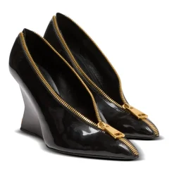 Zip Wedge pumps in lakleer