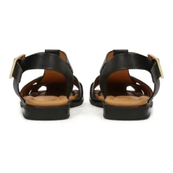 Zwarte leren sandalen.Dit product valt groot uit.
